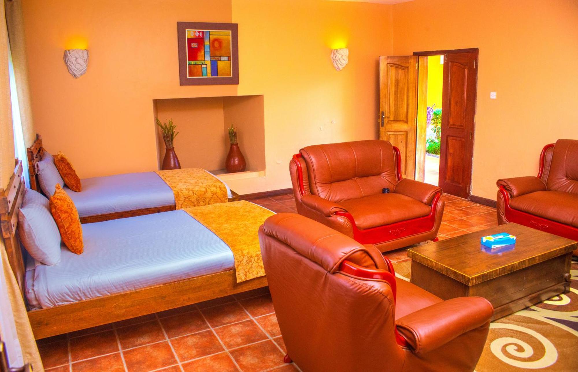 Mountains Of The Moon Hotel Fort Portal Exterior foto